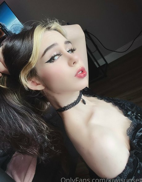 european onlyfans art naked picture