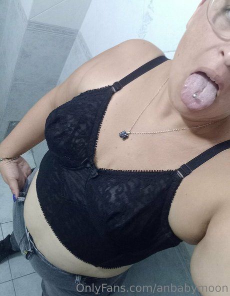 anbabymoon naked star image