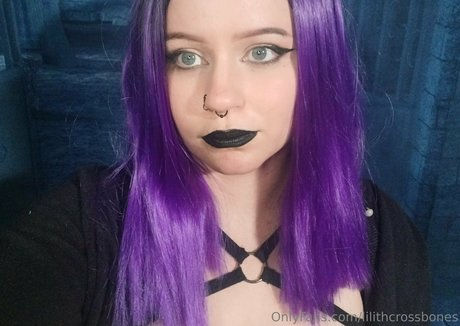 lilithcrossbones pornstar erotic pic