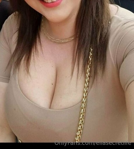 ellasecretlife adult model pic