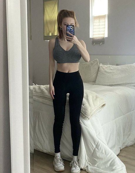 Francesca Capaldi perfect pornstar pictures