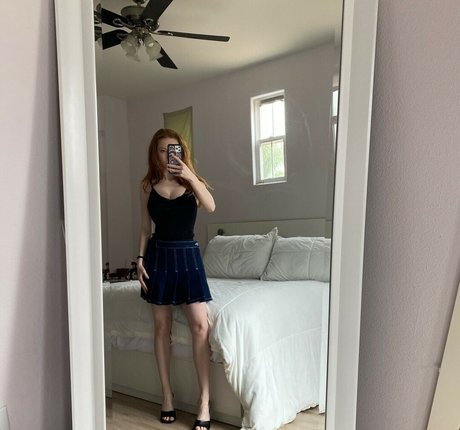 Francesca Capaldi sexy pornstar pics