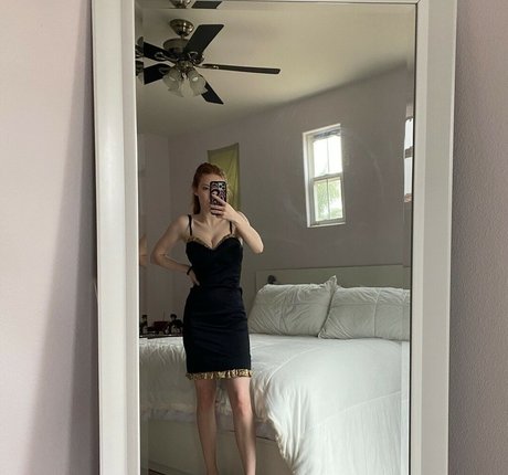 Francesca Capaldi model sexy gallery