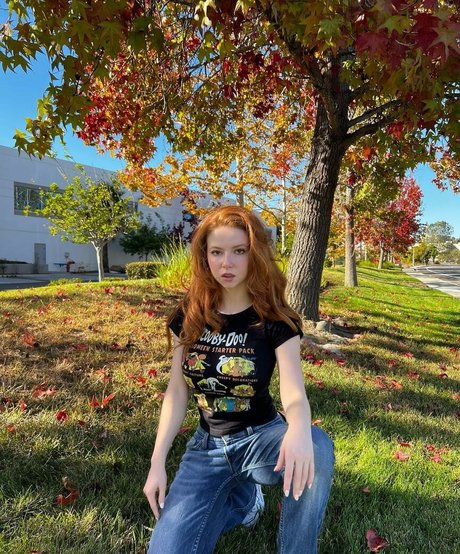 Francesca Capaldi hd star images