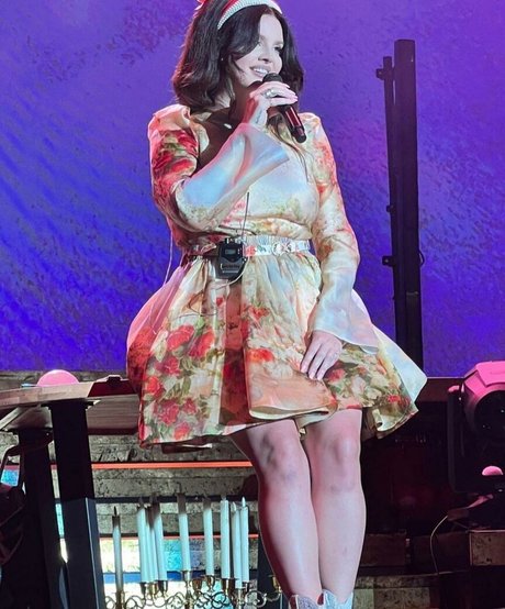 thigh high boots onlyfans perfect picture