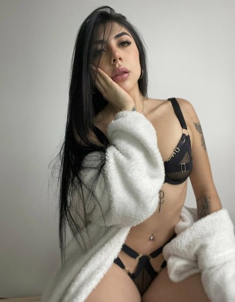 Angie Garcia model adult img