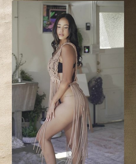 Emily Tosta best star gallery