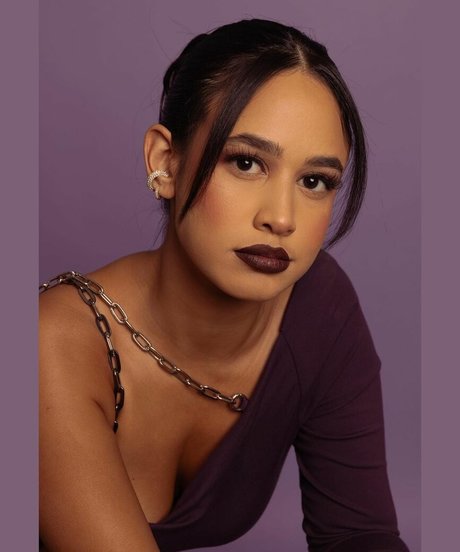 Emily Tosta model pornographic gallery