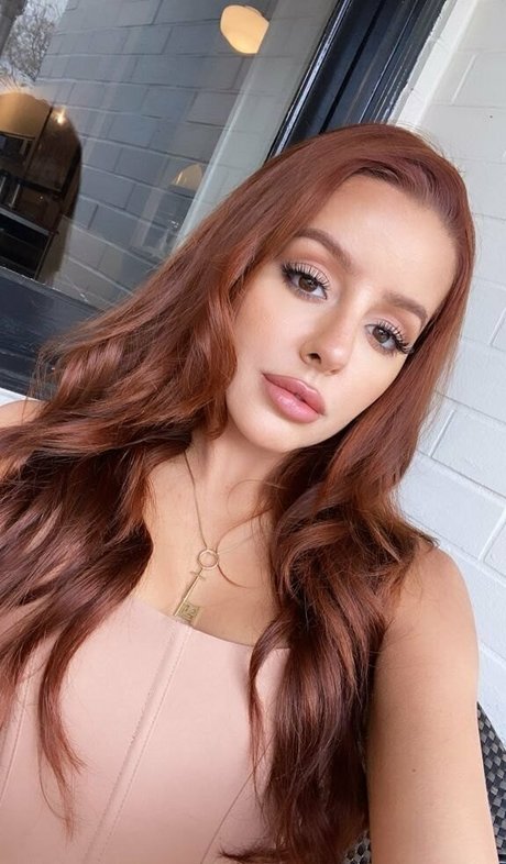 vannabardot2 pornstar pics