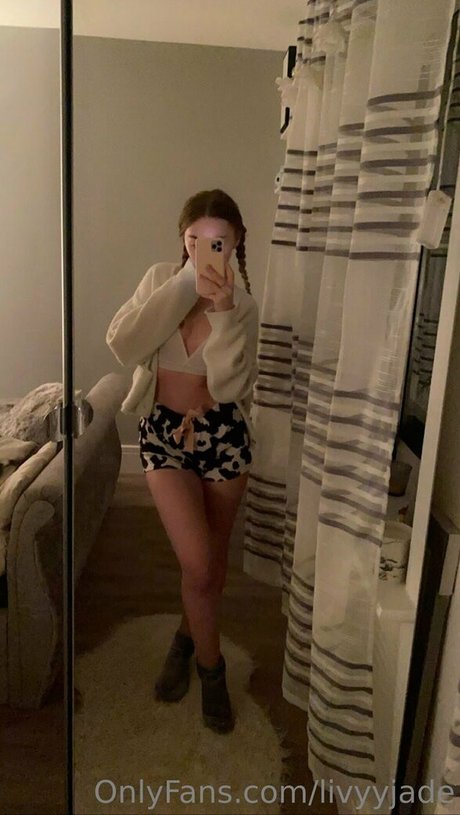 livyyjade model pics