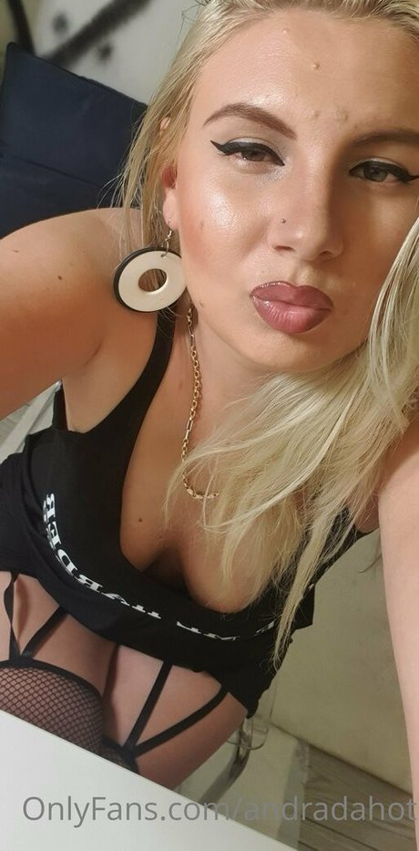 andradahot beautiful star photo