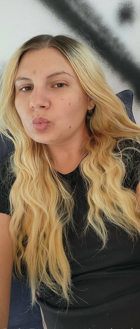 andradahot adult model img