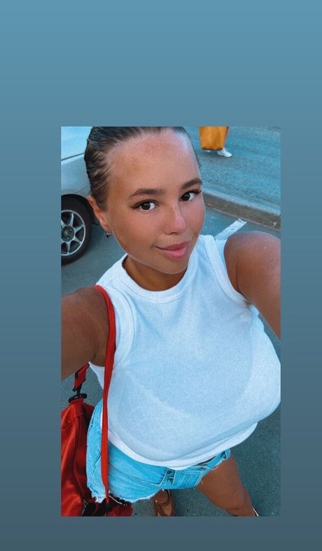 katyshka2208 pornstar nude archive