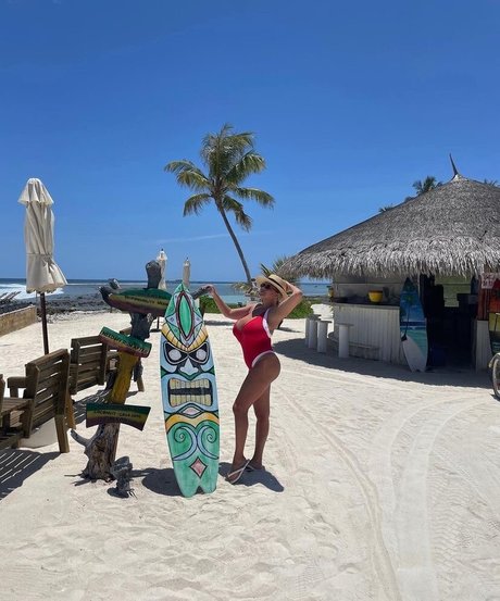 katyshka2208 model art galleries