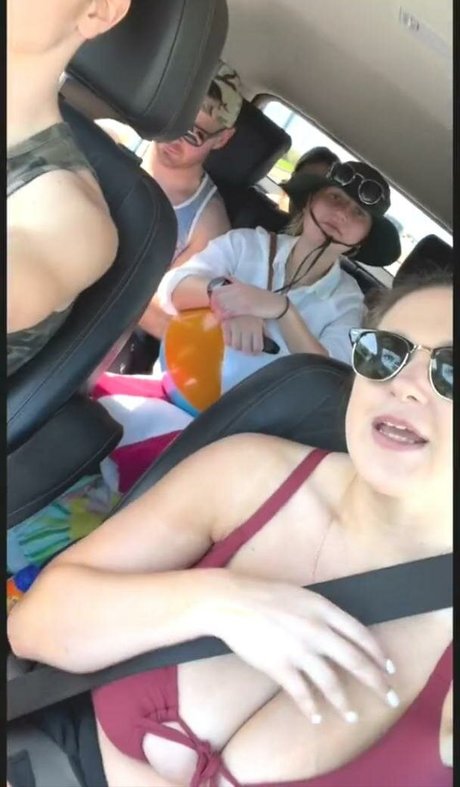 ebony gilf onlyfans top photos