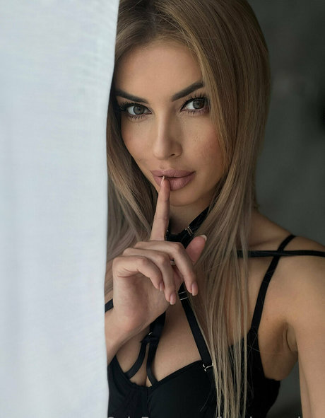 chubby kitty onlyfans hot naked pics