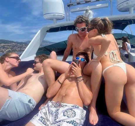 hairy legs onlyfans sexy naked photo