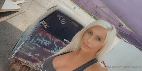 waitress onlyfans art naked images