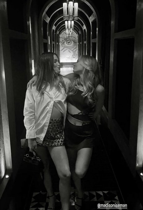 Madison Iseman pornstar hd pictures