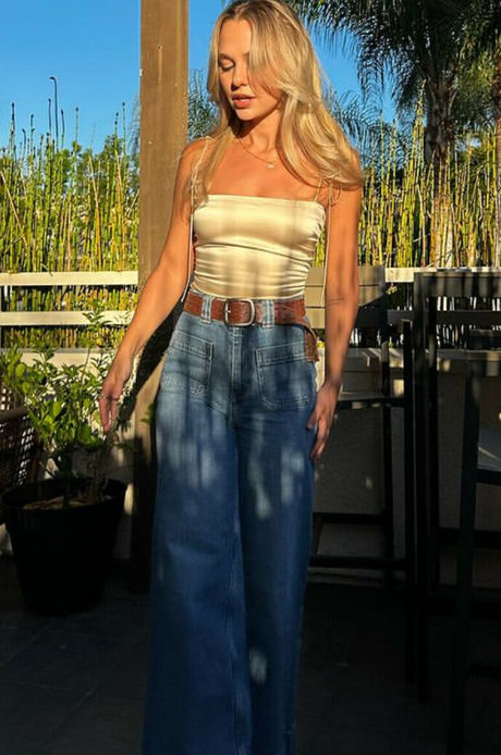 Madison Iseman nude pornstar galleries