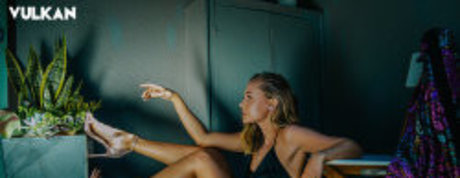 Madison Iseman hd star photo