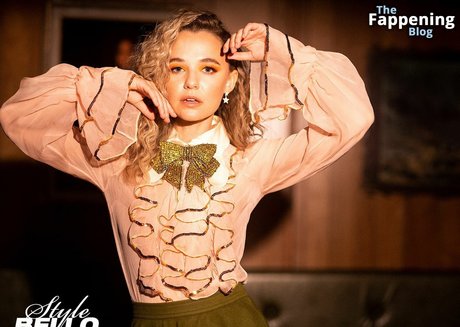 huge fake tits onlyfans top images