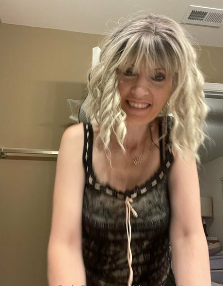 dancingdreamer erotic model galleries