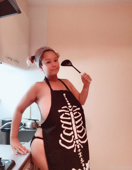 slut onlyfans exclusive pic