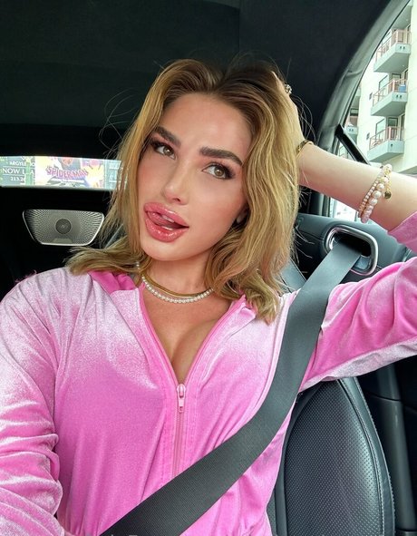 misskenziannefree xxx actress galleries