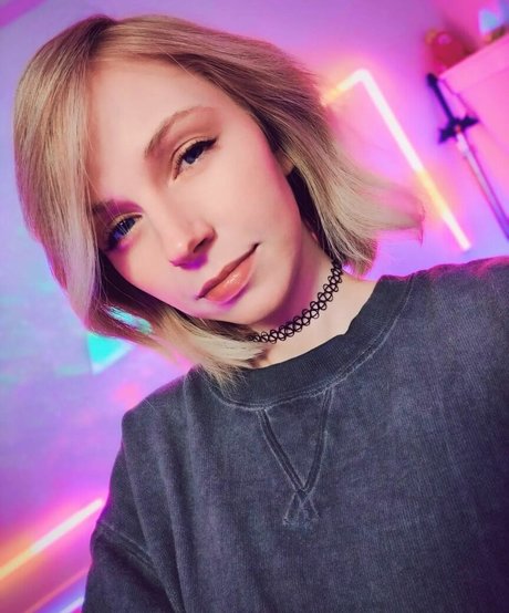 Missclick Gaming pornstar perfect image