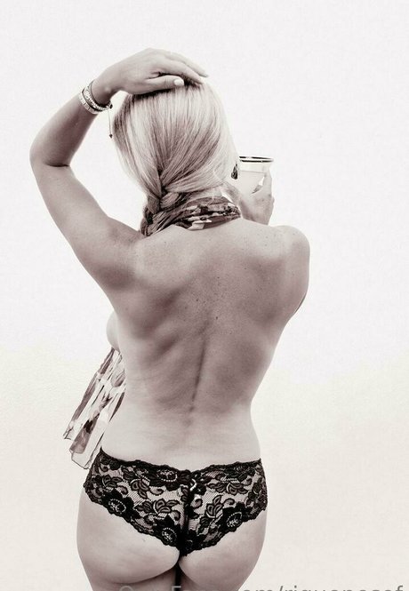 Tania Riquenes best actress pic