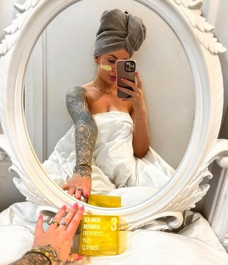 Beckie Holloway xxx pornstar img