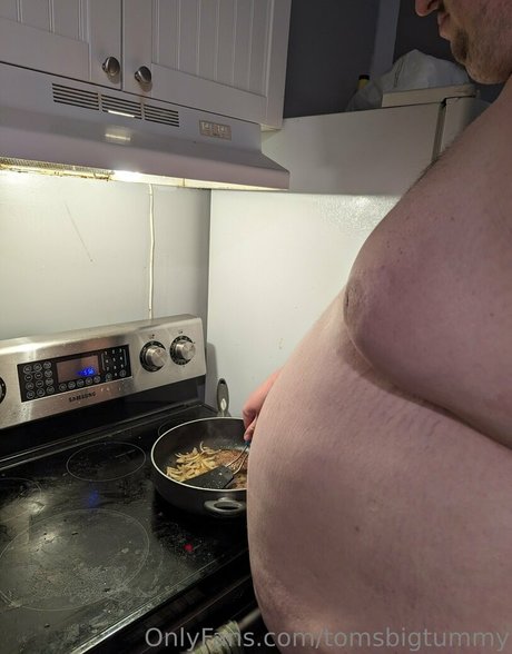 tomsbigtummy perfect pornstar galleries