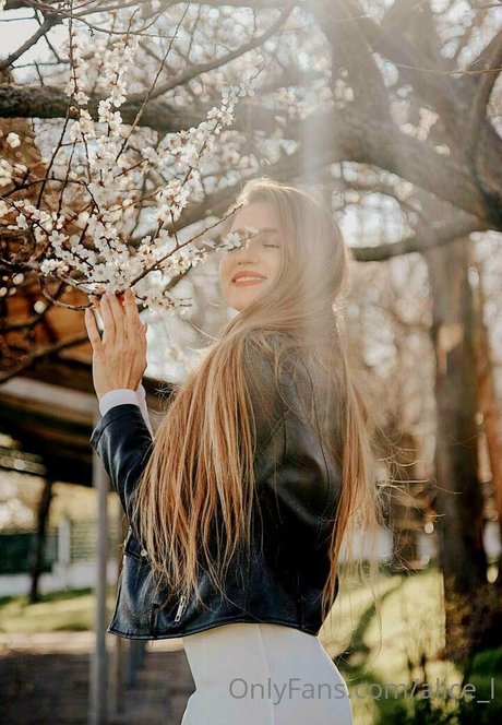 alice l pretty star photo