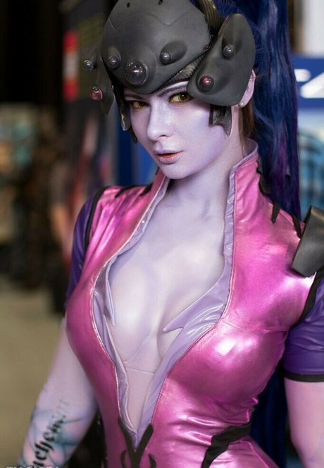 Jannet In Cosplay star art pic