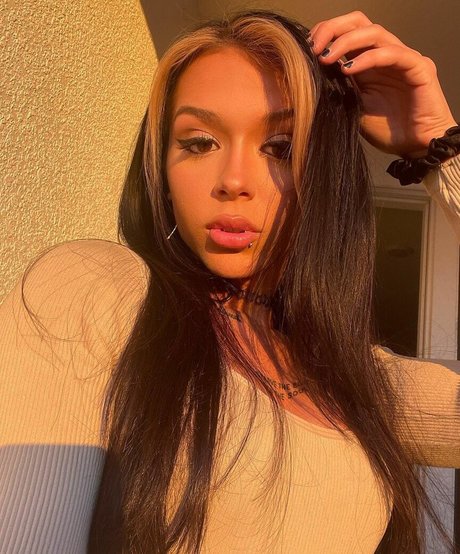 Cora Jade best model pictures