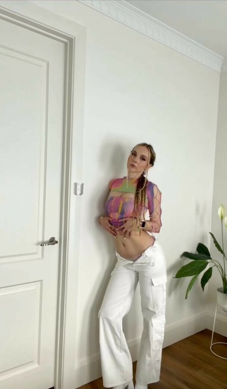 Fasffy erotic pornstar img