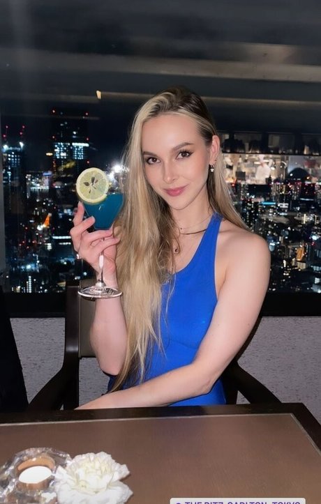 Fasffy beautiful model pics