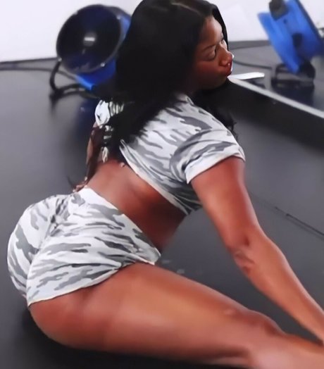 small onlyfans pornos photo