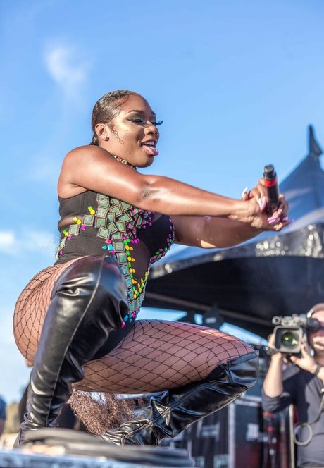 chubby latina onlyfans free nude img