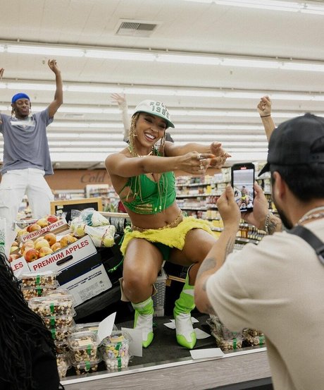 chubby couple onlyfans pornos images