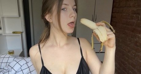 DevDasha free pornstar pics