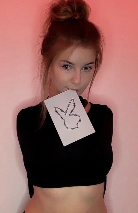 DevDasha beautiful actress image