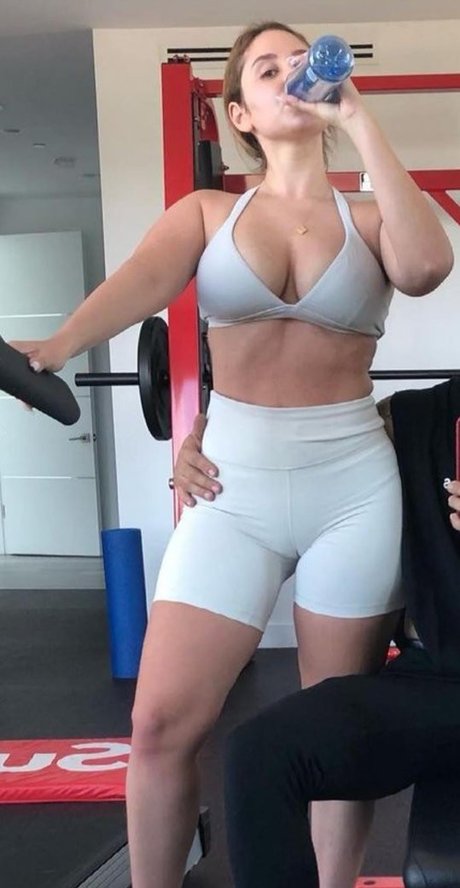 hairy armpits onlyfans beautiful img