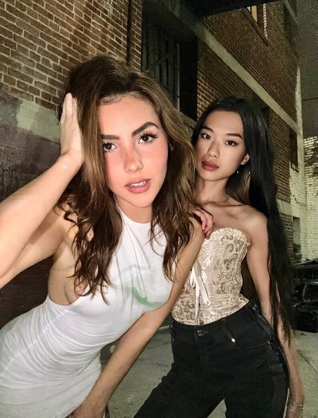 BotezLive nice pornstar images