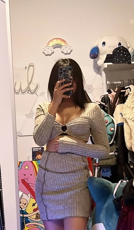 Neekolul perfect actress photos