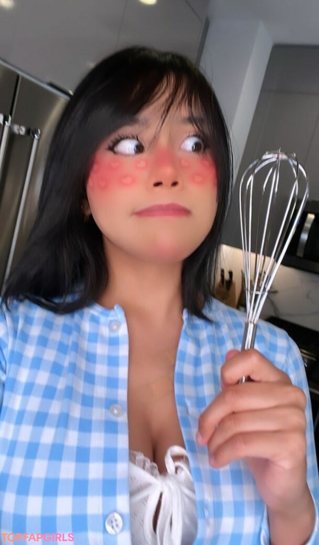 Neekolul adult model pic