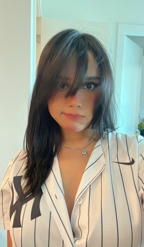 non nude onlyfans beautiful photos