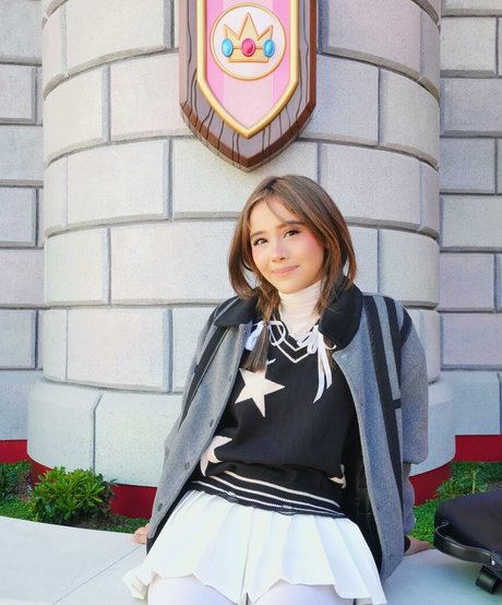 Neekolul erotic model picture