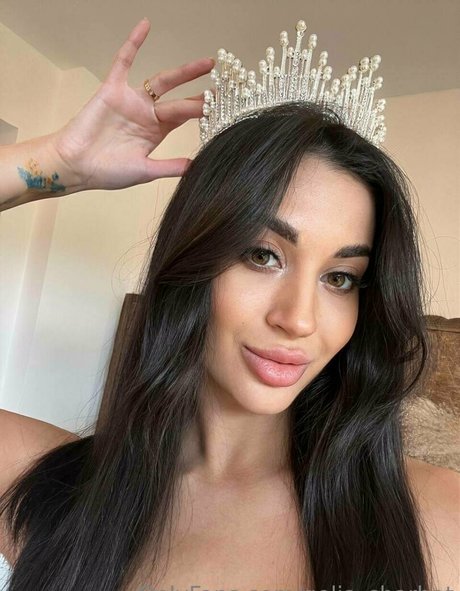 linda pretty sexy model photo